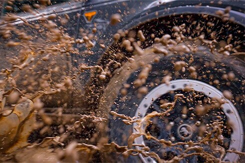 Los neumáticos de 35 pulgadas de Ford Bronco 2022 destacan su capacidad Offroad